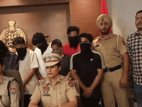 मोहाली में किराए के फ्लैट में फर्जी इंटरनेशनल कंपनी:8 गिरफ्तार, मास्टरमाइंड विदेश में