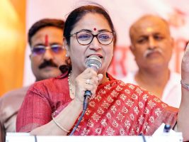 दिल्ली में कांवड़ियों की राह में बिखेरे गए कांच के टुकड़े, बर्दाश्त नहीं किया जाएगा: रेखा गुप्ता