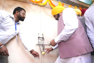 Punjab News: CM भगवंत मान ने RTO दफ्तर को लगाया ताला — अब लाइसेंस और वाहन रजिस्ट्रेशन होंगे पूरी तरह ऑनलाइन