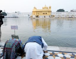 श्री गुरु नानक देव जी के प्रकाश पर्व पर CM भगवंत मान ने दी शुभकामनाएं, कहा— “गुरु साहिब के उपदेश मानवता के मार्गदर्शक हैं”
