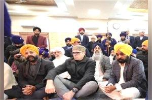 श्रीनगर से श्री आनंदपुर साहिब तक निकला ऐतिहासिक नगर कीर्तन, उमर अब्दुल्ला-भगवंत मान और केजरीवाल हुए शामिल