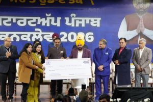 LPU में स्टार्ट-अप पंजाब कॉन्क्लेव: CM भगवंत मान बोले – ‘यह नौकरियां बांटने वालों का मंच है’, युवाओं को मिलेगा 500 करोड़ का फंड