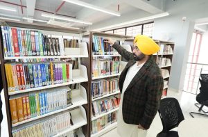 बठिंडा में नई लाइब्रेरी का उद्घाटन कर बोले CM भगवंत मान: BJP धर्म के नाम पर बांट रही, कांग्रेस–अकाली दल पर भी हमला