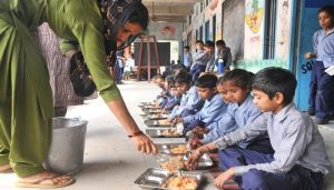 Mid Day Meal Punjab: फरवरी के लिए स्कूलों में नया मिड-डे मील मेन्यू जारी, बच्चों को मिलेगी खीर और फल