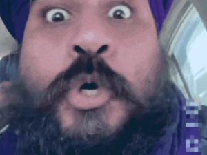 गोल्डन टेंपल में महिला की पिटाई का VIDEO वायरल: निहंग विक्की थॉमस की धमकियों से बढ़ा विवाद, इन्फ्लुएंसर और एडवोकेट आमने-सामने