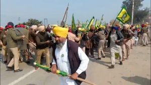 Bathinda Farmers Protest: बठिंडा में किसानों का बड़ा प्रदर्शन, चंडीगढ़ हाईवे जाम, पुलिस ने किया हल्का लाठीचार्ज
