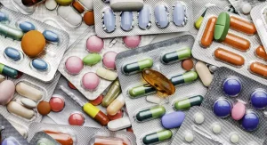 Iran-Israel तनाव का असर: पैरासिटामोल समेत दवाइयां हो सकती हैं महंगी, API कीमतों में 20% उछाल