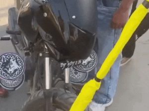 होला मोहल्ला में AK-47 मॉडल वाली बाइक लेकर पहुंचा जालंधर का युवक, श्री आनंदपुर साहिब में पुलिस ने काटा चालान