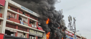 Chandigarh Fire News: सेक्टर-22 मार्केट में भीषण आग, 2 दुकानें जलकर राख