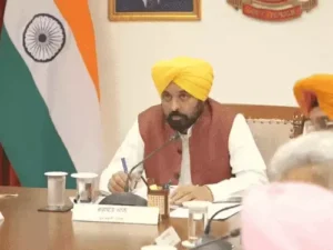 पंजाब के सरपंचों को मिलेगा ₹10,000 मासिक मानदेय, मुख्यमंत्री भगवंत मान ने किया बड़ा ऐलान