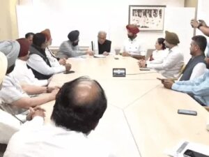 पंजाब कांग्रेस को लेकर दिल्ली में आज बनेगी नई रणनीति, 3 दिन तक नेताओं से फीडबैक लेंगे ऑब्जर्वर