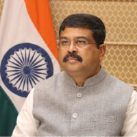 धर्मेंद्र प्रधान ने दिया शिक्षा मंत्री पद से इस्तीफा, प्रह्लाद जोशी को मिली अतिरिक्त जिम्मेदारी