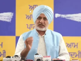 Punjab Politics: AAP ने कांग्रेस पर लगाए टिकट बिक्री के आरोप, बलतेज पन्नू का बड़ा हमला