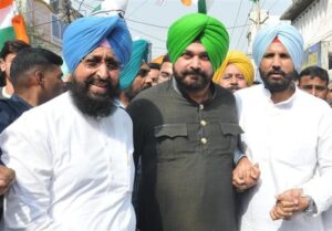 Punjab Congress News: सिद्धू गुट की एंट्री से बढ़ी हलचल, मोहम्मद मुस्तफा ने नेतृत्व पर उठाए सवाल, राजा वड़िंग पर साधा निशाना
