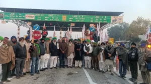Punjab News: किसान संगठनों के प्रदर्शन के चलते पंजाब के सभी टोल प्लाजा 5 घंटे रहे फ्री, बिना टोल गुजरे वाहन
