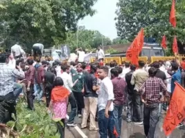 चंडीगढ़ में फार्मेसी परीक्षा विवाद पर बवाल: यूथ कांग्रेस और ABVP कार्यकर्ताओं पर वाटर कैनन, विधानसभा मार्च रोका