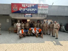 Gurdaspur News: गैंगस्टर बूरी बसंतकोटिया समेत 5 गिरफ्तार, 6 पिस्तौल और 49 कारतूस बरामद; पाकिस्तान से ड्रोन कनेक्शन का दावा