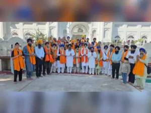 पाकिस्तानी सिख जत्थे ने श्री केसगढ़ साहिब में टेका माथा, 49 श्रद्धालुओं का सम्मान